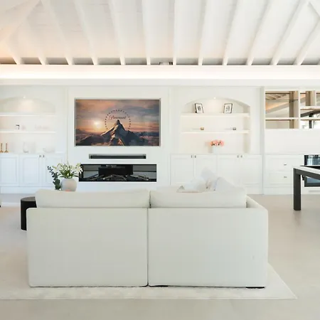 Apartment Exquisite 5 Bdrm Luxury W Gym, Bbq, And Pool *